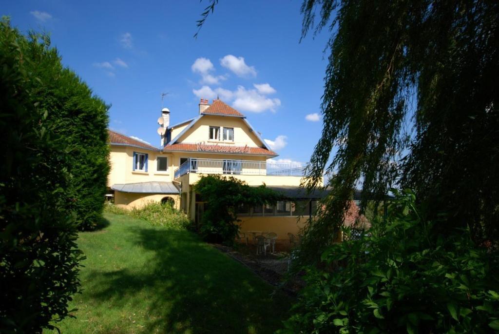 Hotel Villa Du Lion D'Or Langres Exterior photo